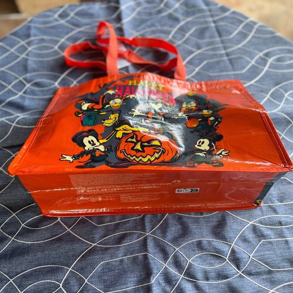 Disney Parks Halloween 2023 Mickey & Friends Reusable Tote Bag NWT - Picture 4 of 4